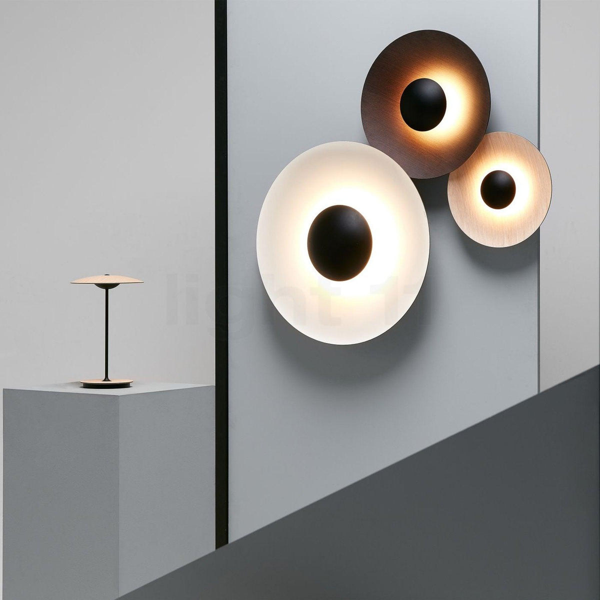 Sirixel Simplicity Glow Plug-in Wall Light-Cielum