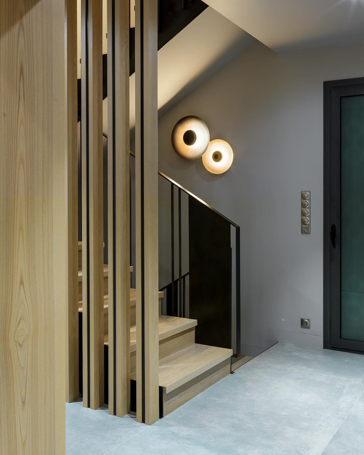 Sirixel Simplicity Glow Plug-in Wall Light-Cielum