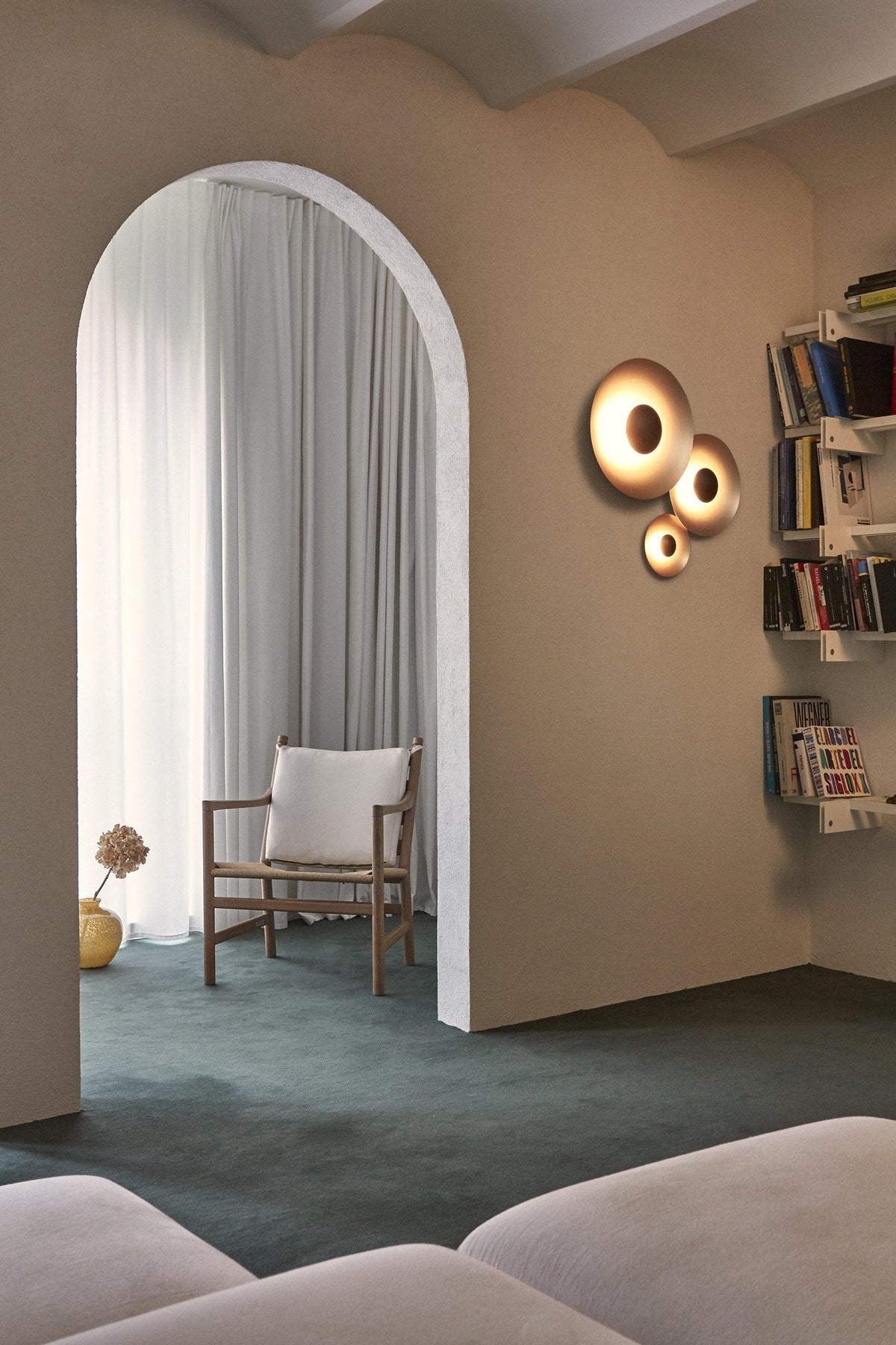 Sirixel Simplicity Glow Plug-in Wall Light-Cielum