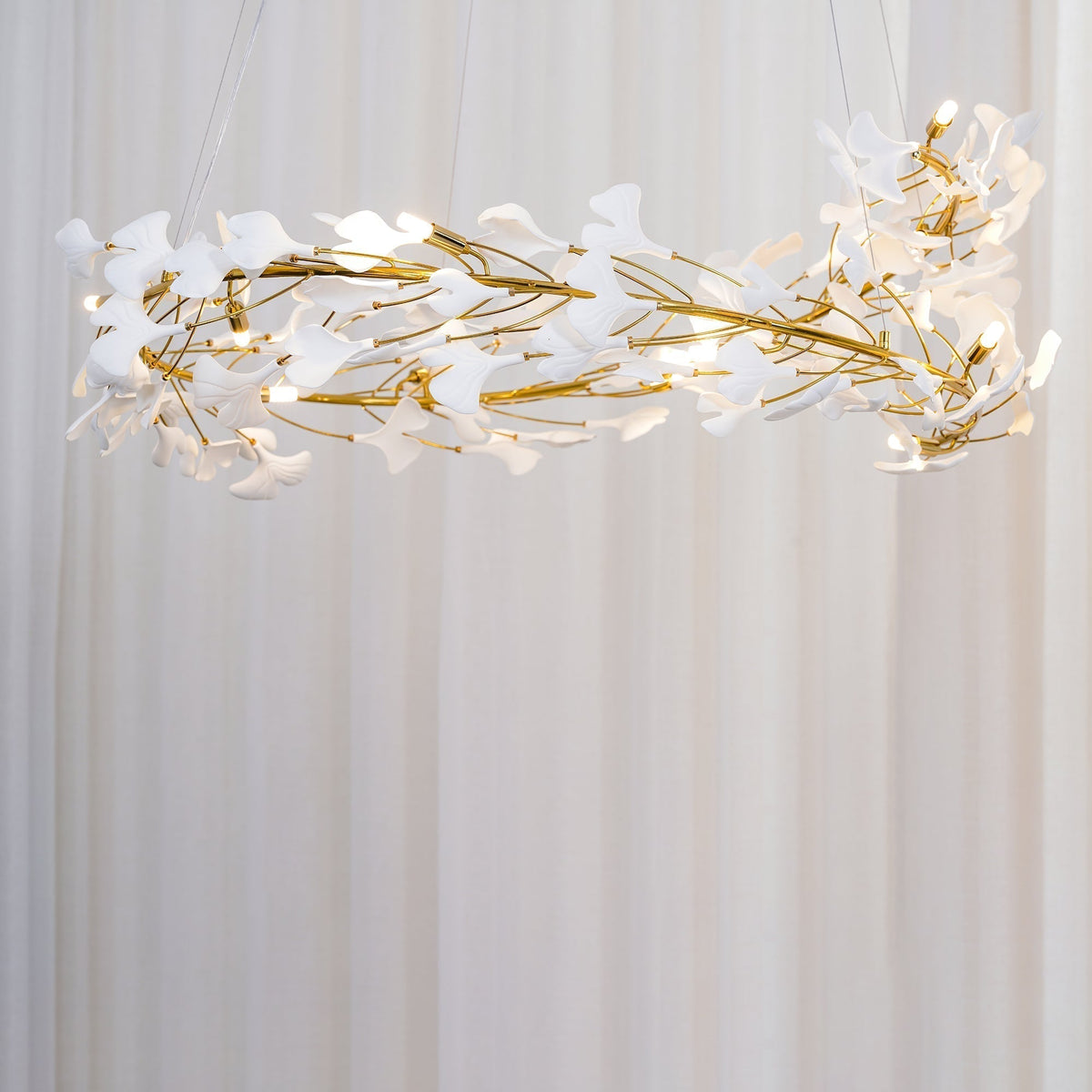 Therius Suspension Lampe Feuilles de Gingko en Porcelaine Dorée