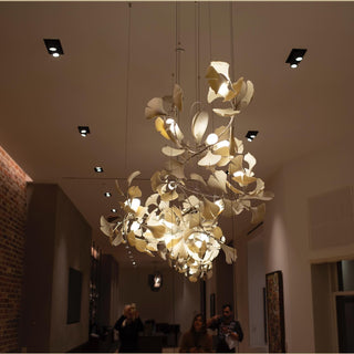 Olivia Lustre en céramique en forme de branche avec feuille de gingko