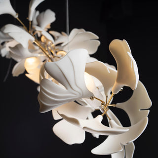 Olivia Lustre en céramique en forme de branche avec feuille de gingko