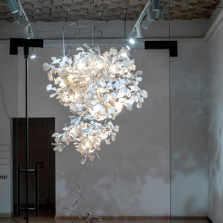 Olivia Lustre en céramique en forme de branche avec feuille de gingko