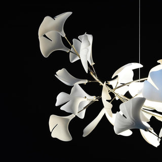 Olivia Lustre en céramique en forme de branche avec feuille de gingko