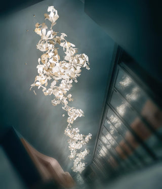 Olivia Lustre en céramique en forme de branche avec feuille de gingko