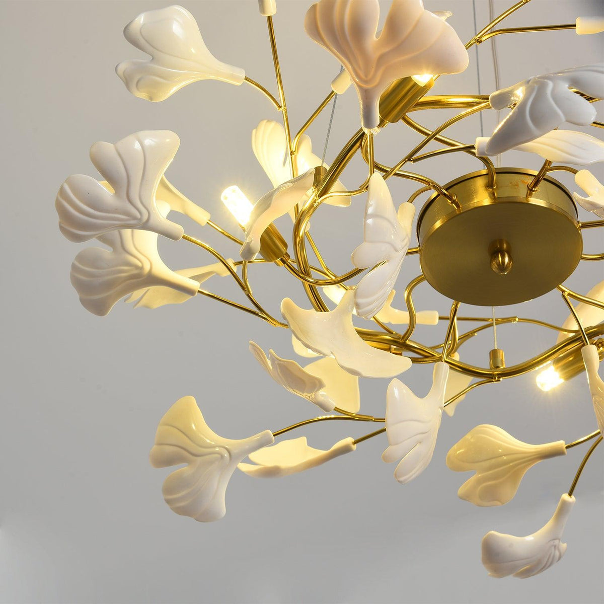 Zorenna Lustre Ginkgo Leaf Ceramic Sculptural