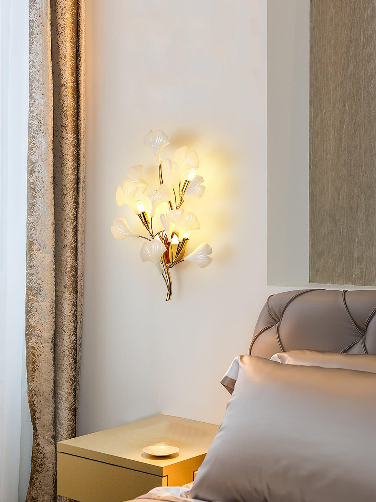 Wall Lamp Gingko Ceramic Petal Shades Gold Art Nouveau-Neutral Decor