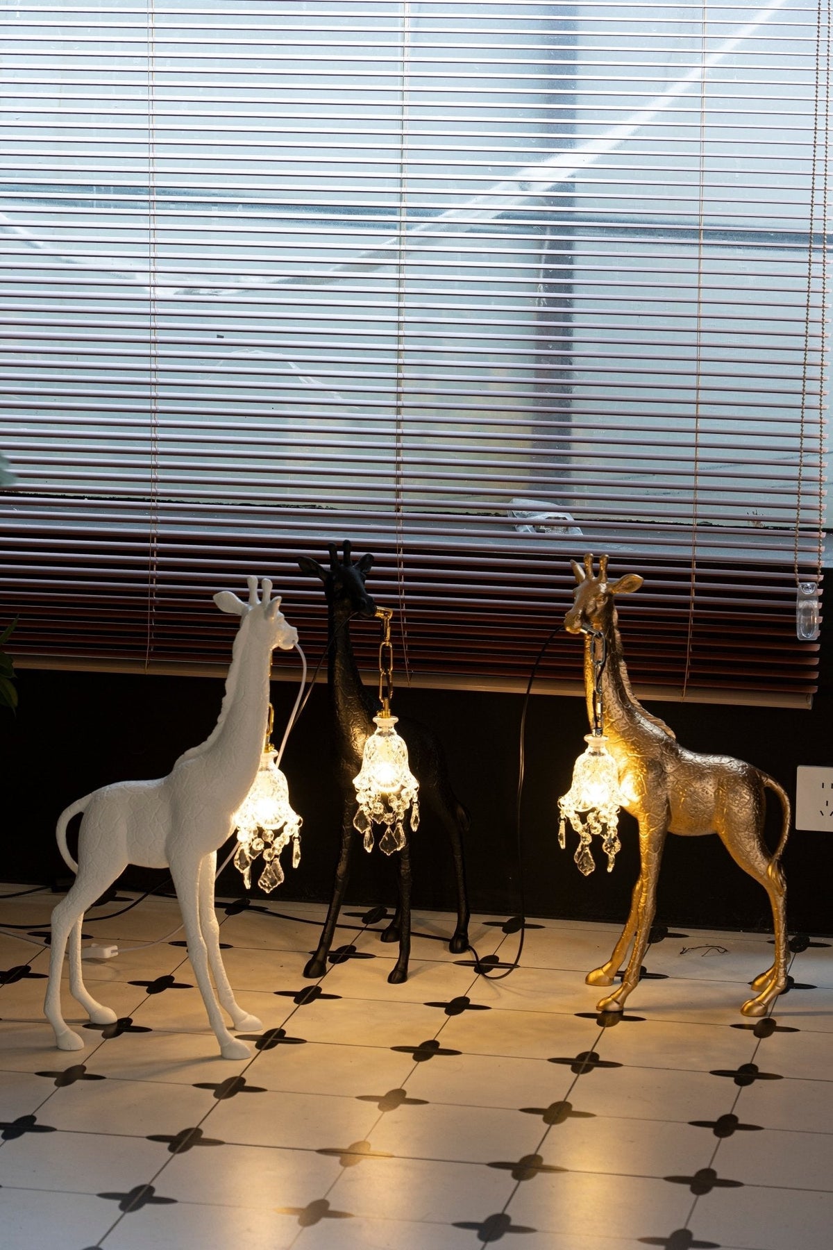 Fexl Lampadaire Sculpture Girafe Royale Luxueux