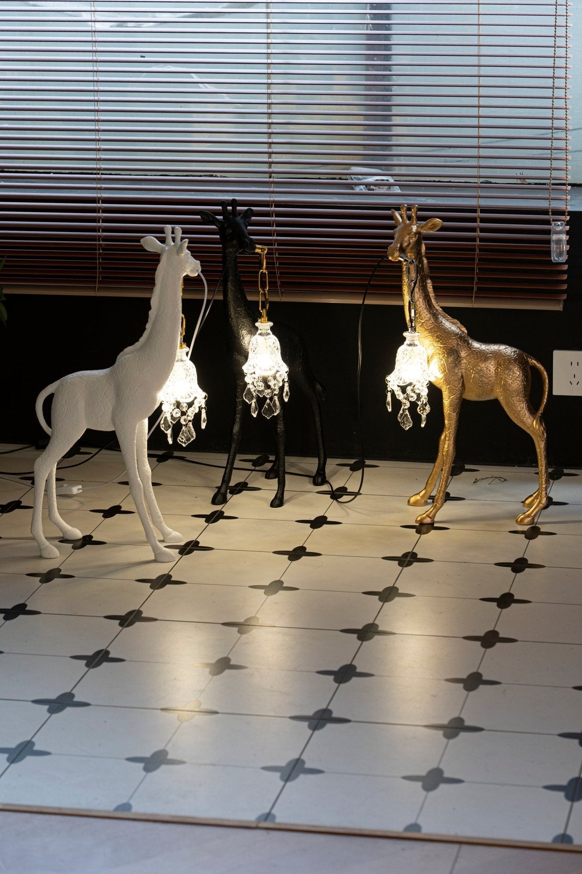 Fexl Lampadaire Sculpture Girafe Royale Luxueux