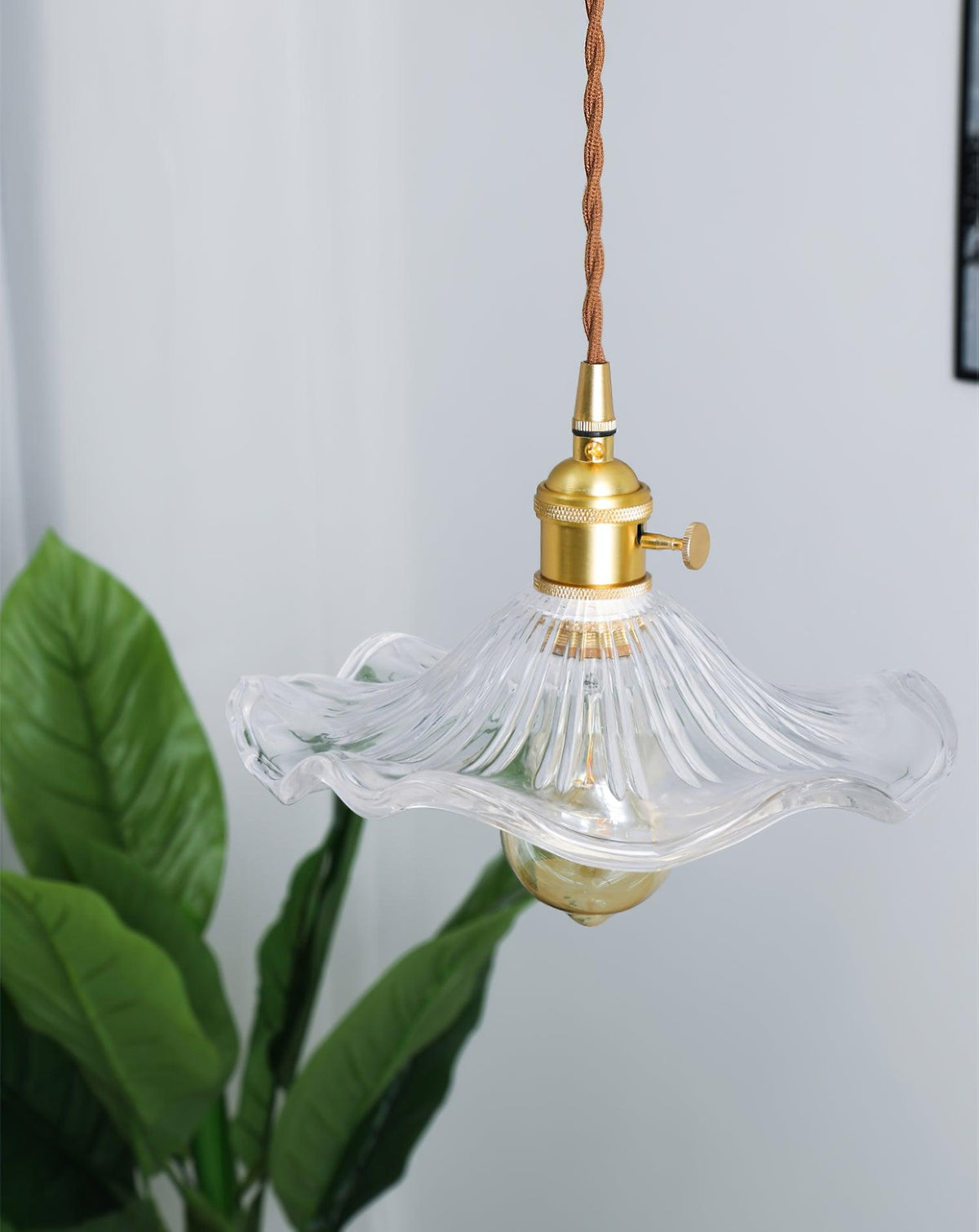 Nerisse Suspension en Verre et Laiton Vintage
