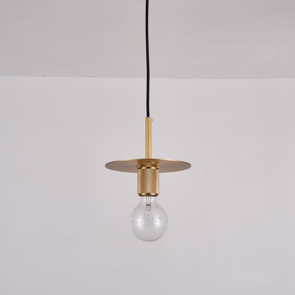 Elvara Suspension en Laiton Nordique Moderne
