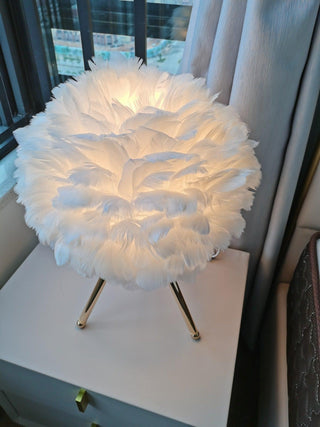 Nilo Lampe de Table Plume Féminine