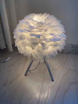 Nilo Lampe de Table Plume Féminine