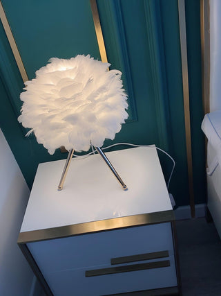Nilo Lampe de Table Plume Féminine