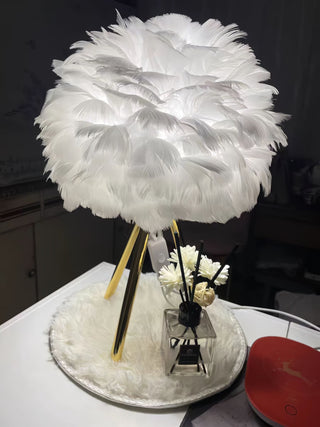 Nilo Lampe de Table Plume Féminine