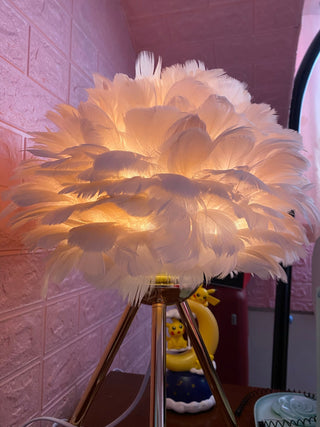 Nilo Lampe de Table Plume Féminine