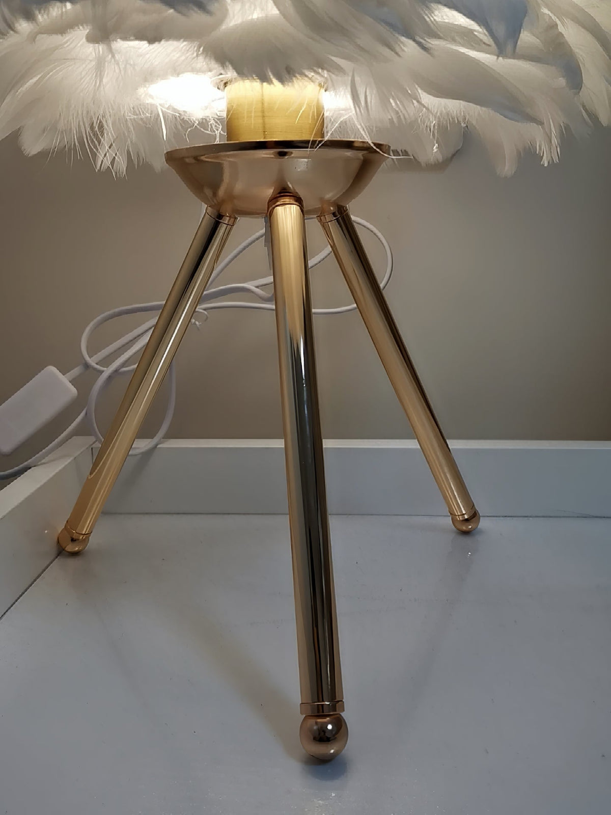 Nilo Lampe de Table Plume Féminine