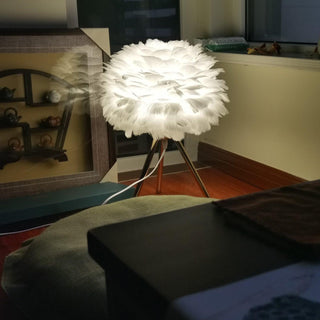 Nilo Lampe de Table Plume Féminine