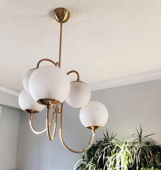 Lustra Lustre en Laiton avec Globe et Bras Courbés