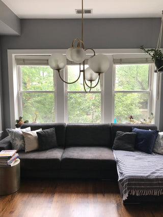 Lustra Lustre en Laiton avec Globe et Bras Courbés