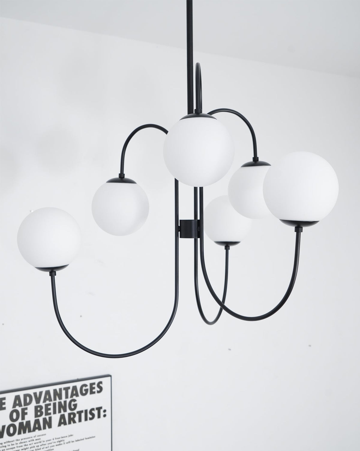 Tavelle Lustre en Laiton avec Globe et Bras Courbés