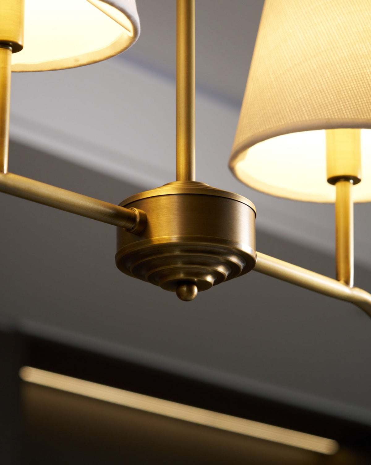 Iselaria Lustre Laiton Courbé Beige Linéaire