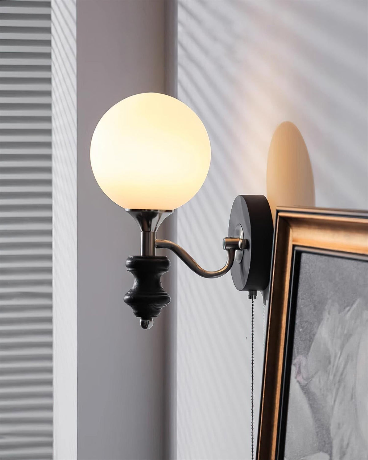 Duvin Frosted Glass Vintage Wall Lamp-Neutral Decor
