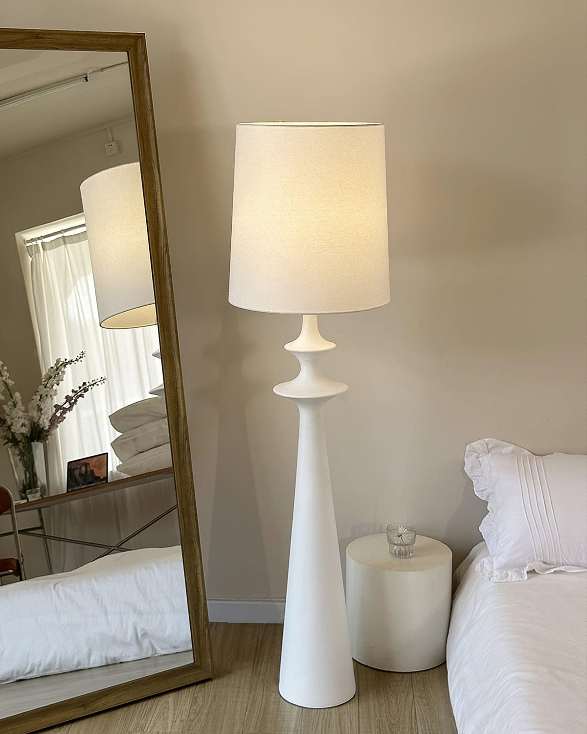 Elaiielle Lampadaire