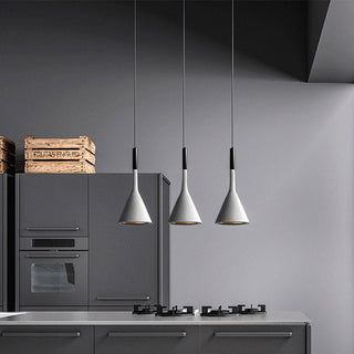 Dareno Suspension Moderne. Triangle-Luire