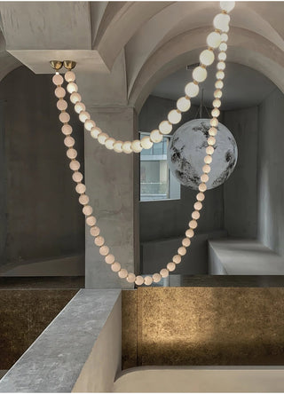 PearlCascade Lustre Perlé en Verre
