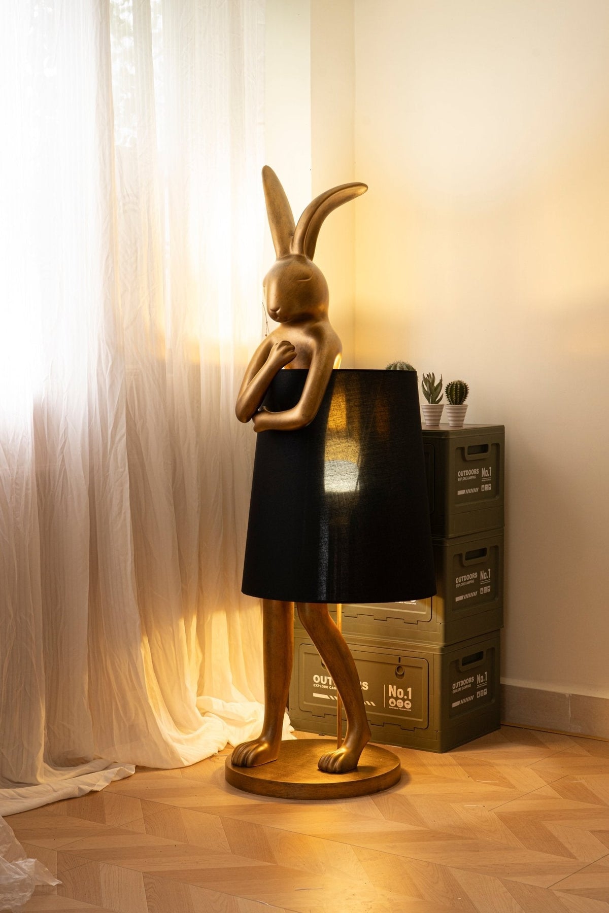 Sedr Luxurious Hare Silhouette Lampadaire