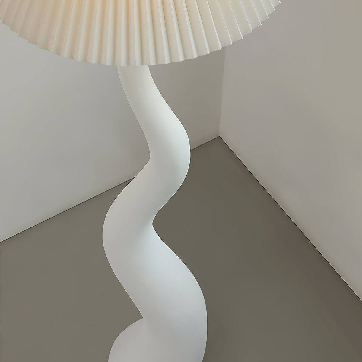 Serpent Lampadaire