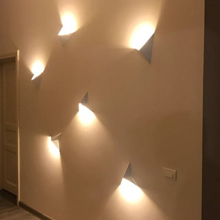 Ezen Applique Murale Triangle Minimaliste Moderne Blanc/Noir/Or. Salon-Luire