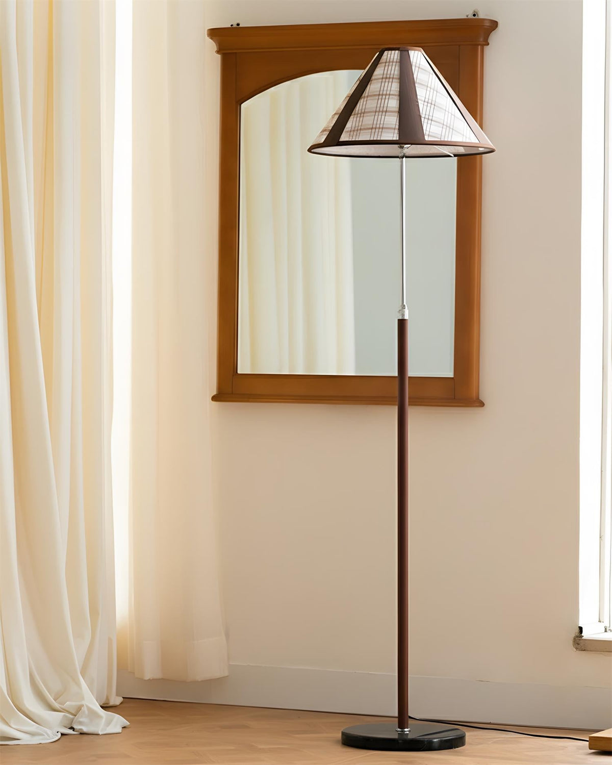 Thoren Lampadaire