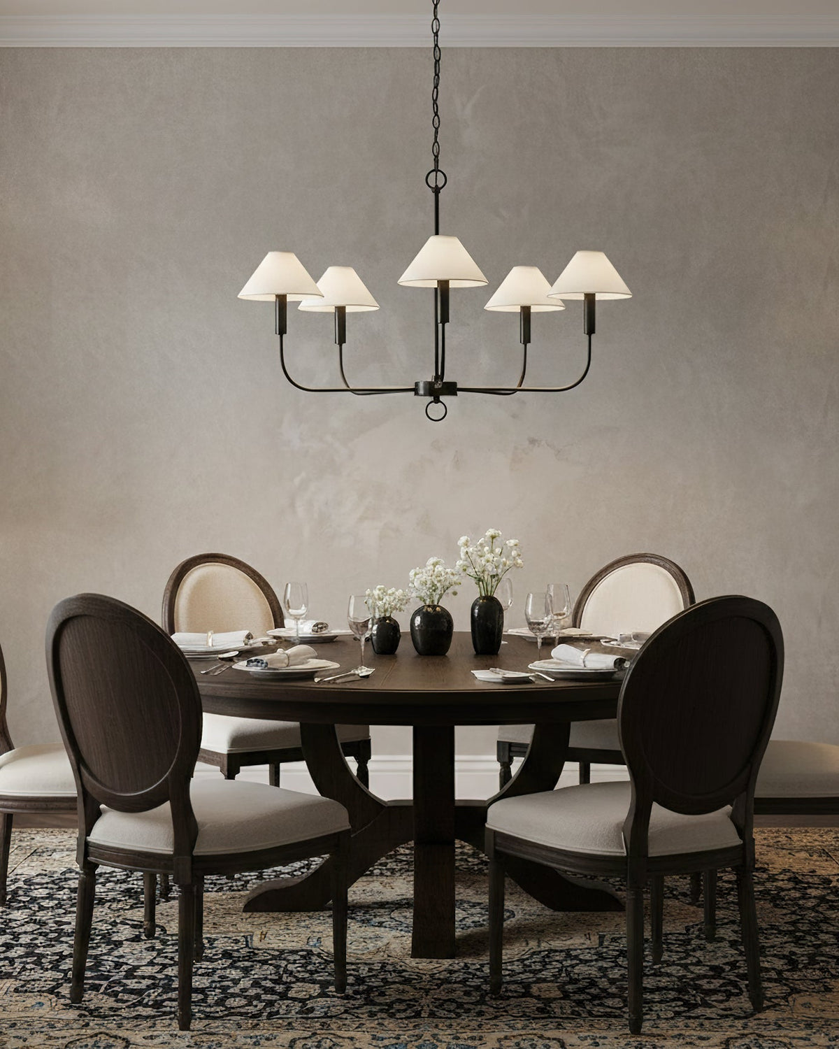 Diagram showing the dimensions of the Henry Chandelier: 90cm length by 53cm height.