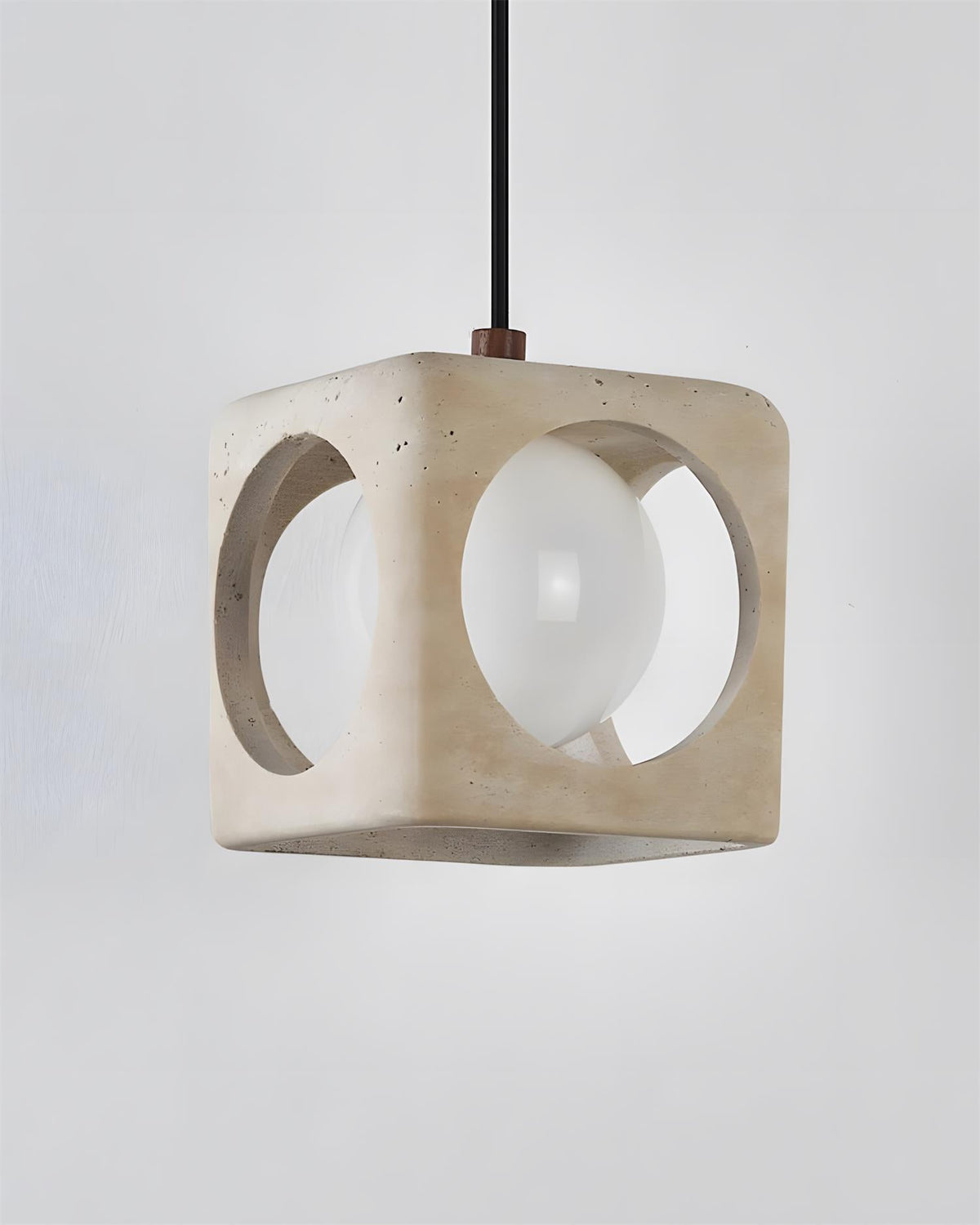 Miriielle Suspension