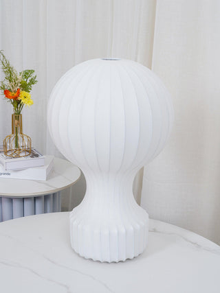 Lirove Lampe de Table Sculpturale en Acier