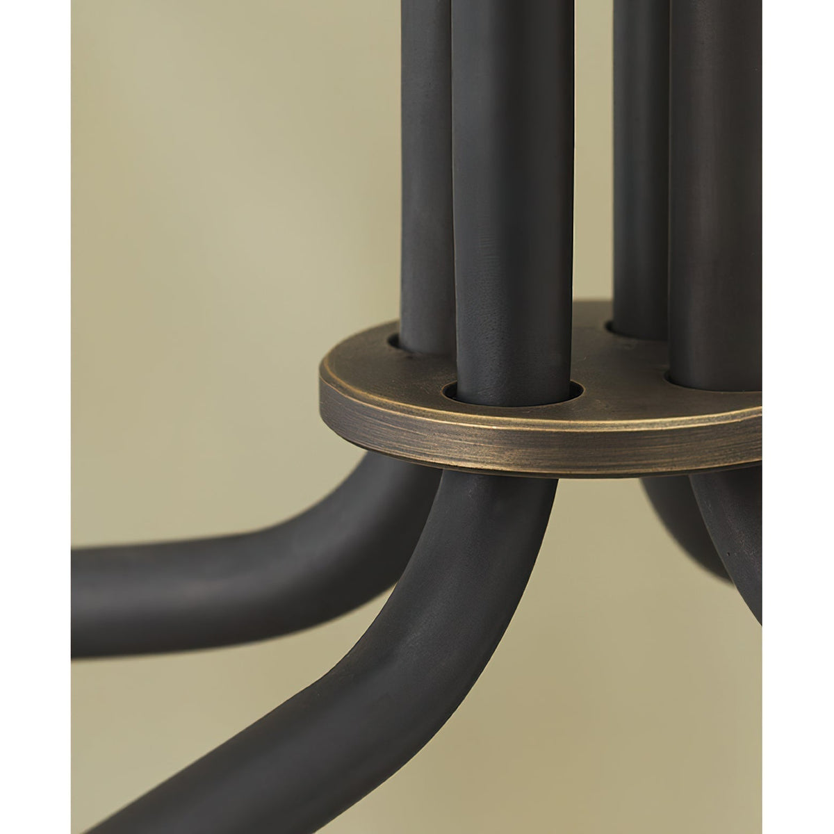 Zorelia Lustre Noir en Laiton Industriel