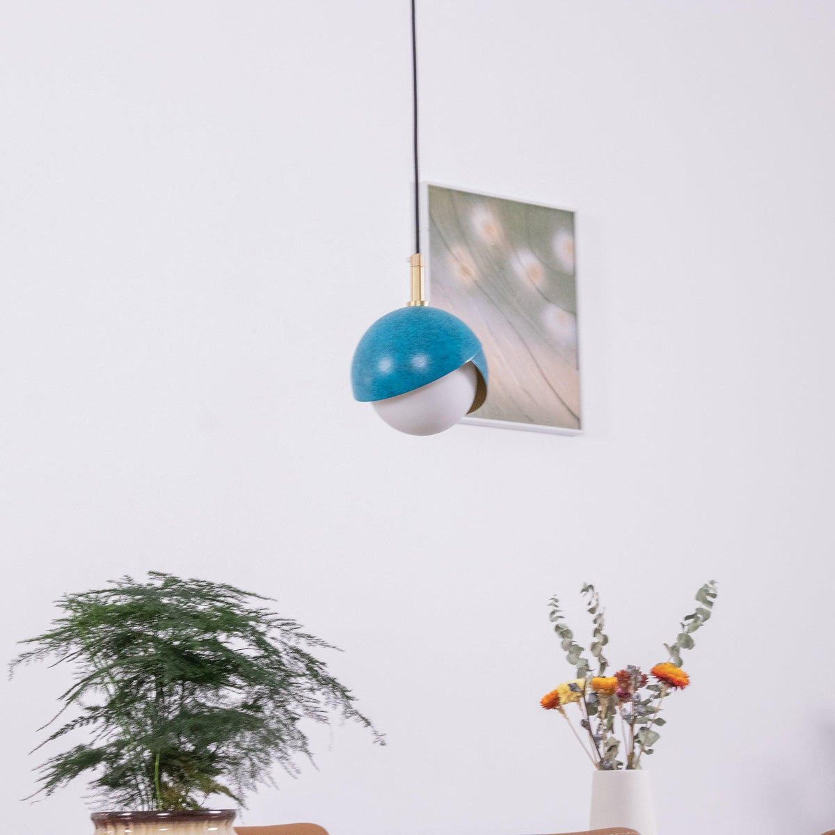 Orlisse Lampe Suspendue en Laiton Globe Opale Emboîté Moderne