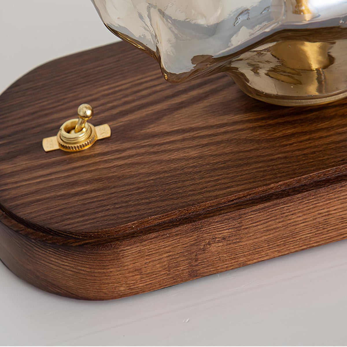 Maris Lampe de Table en Bois d'Art