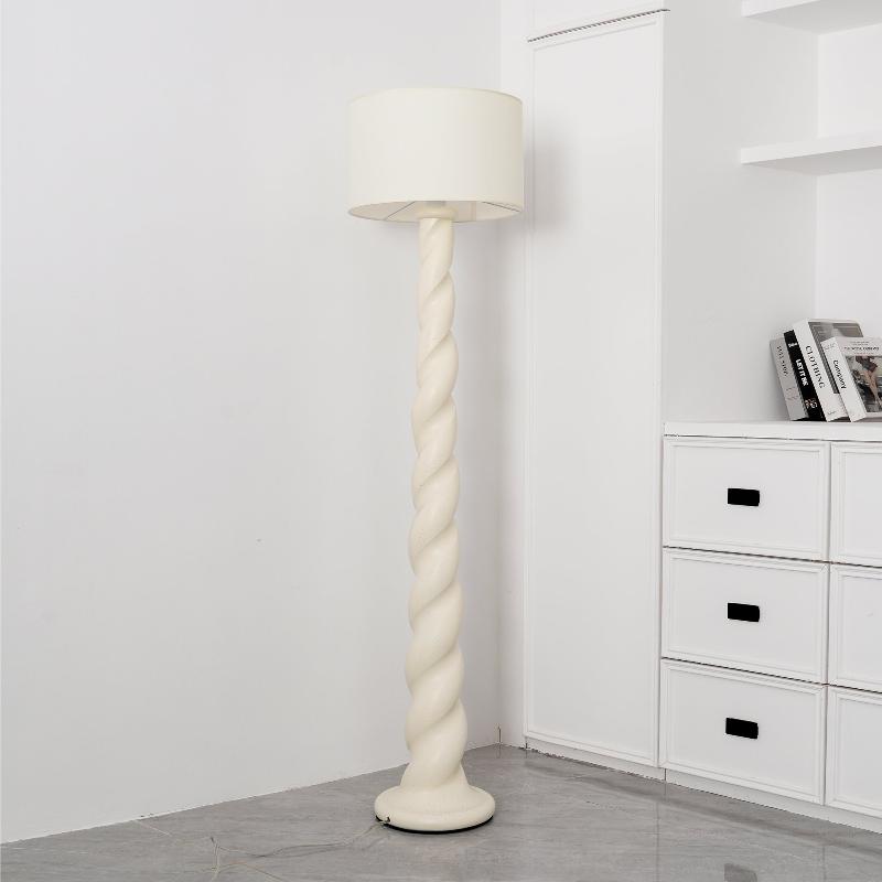 Twylar Lampadaire