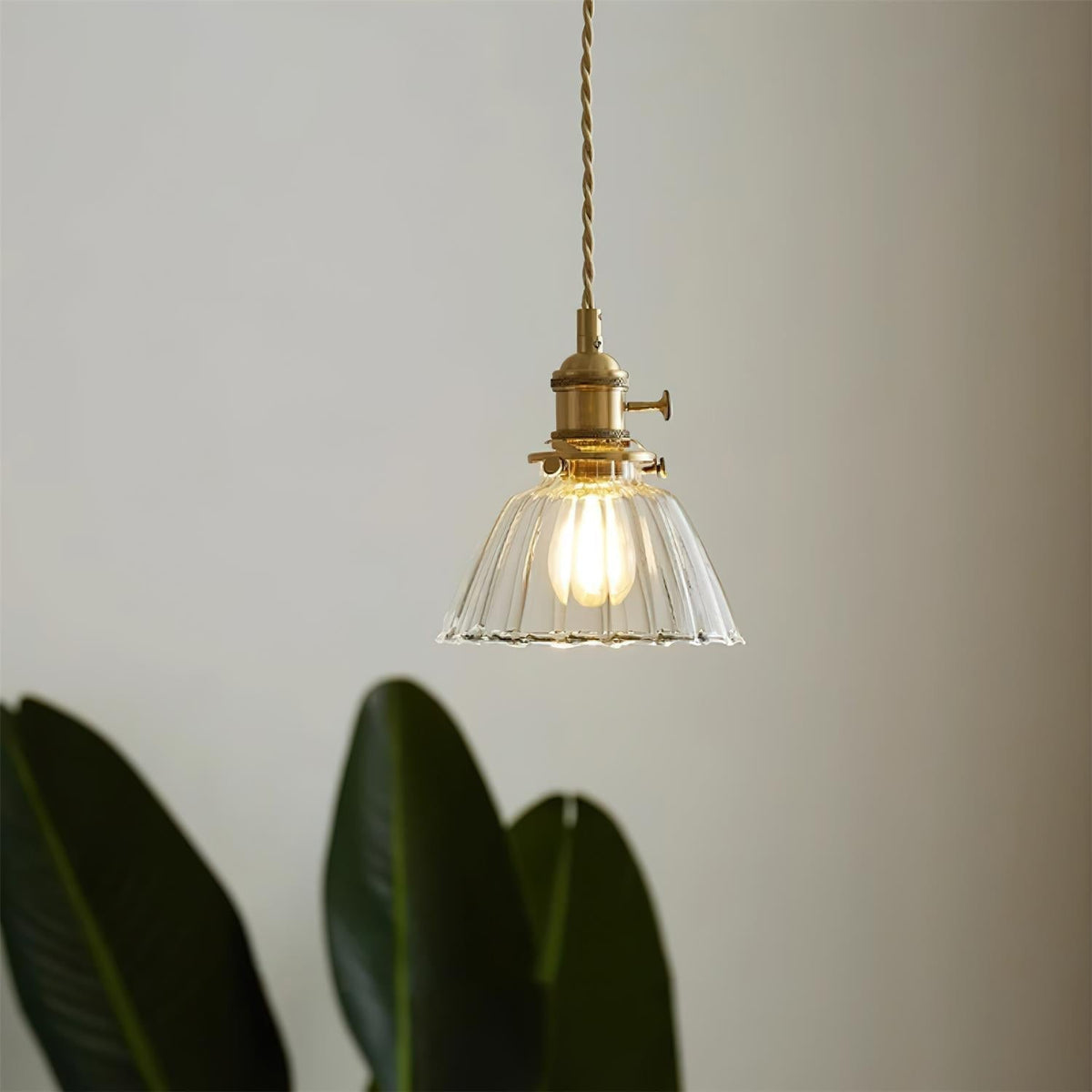 Kexo Clear Glass Pendant Light-Neutral Decor
