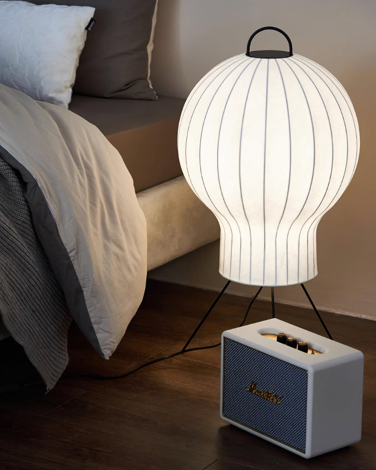Elaiine Lampadaire