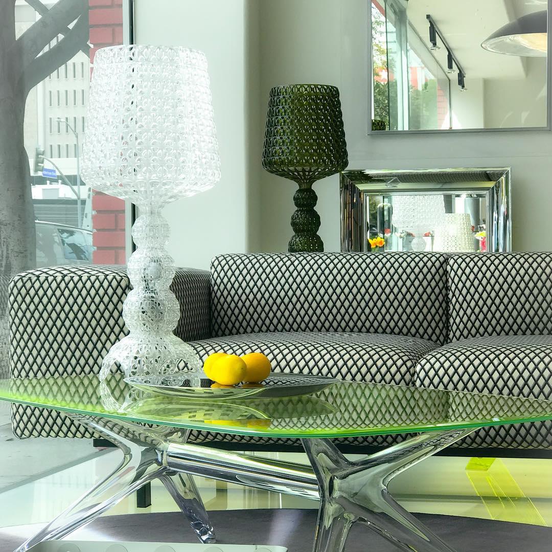 Lilah Lampe de Table en Acrylique Luxe
