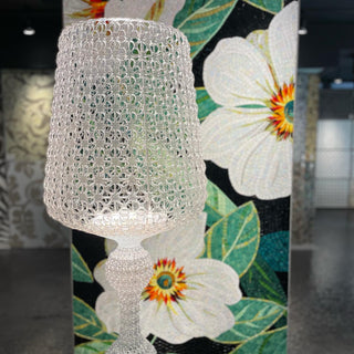 Lilah Lampe de Table en Acrylique Luxe