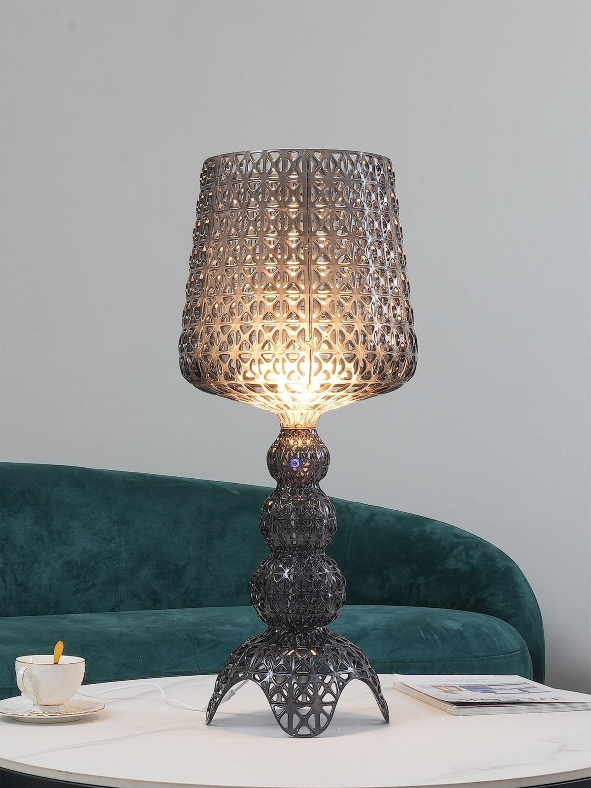 Lilah Lampe de Table en Acrylique Luxe