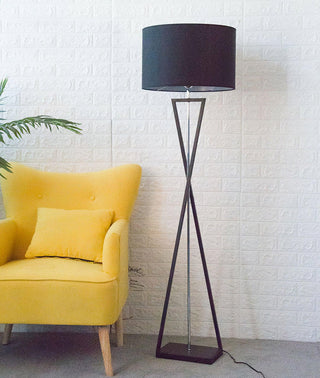 Xeno Lampadaire en Tissu Noir Moderne