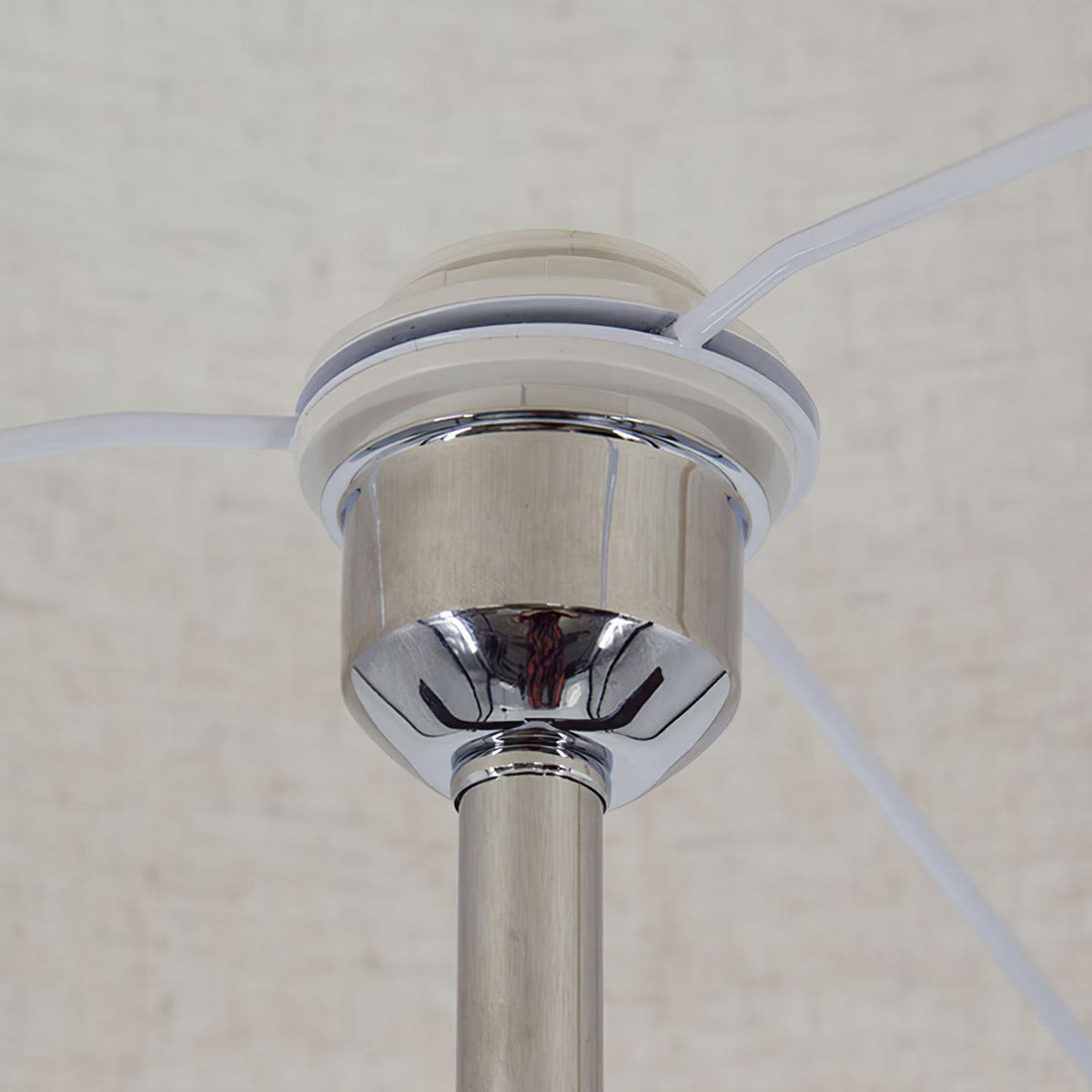 Xeno Lampadaire en Tissu Noir Moderne
