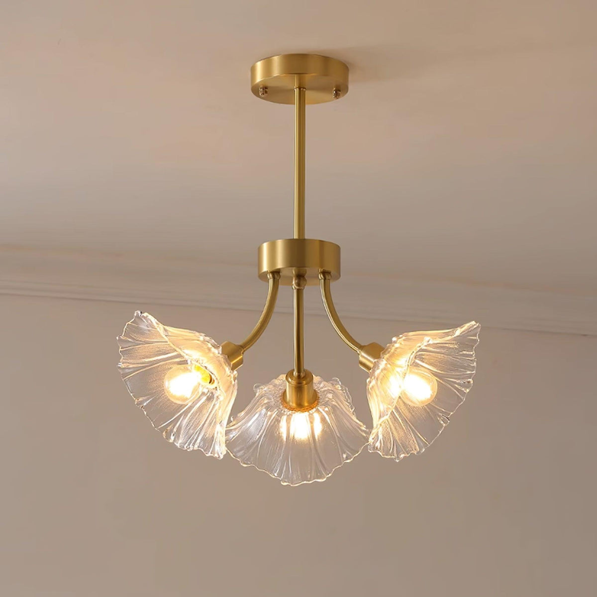 Theraine Lustre en Verre Fleur avec Finition Laiton