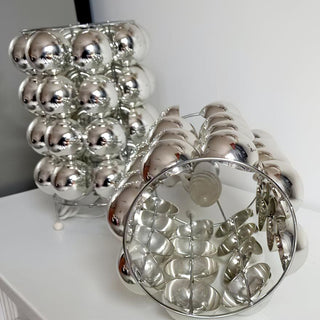 Lirra Lampe de Table en Métal Futuriste